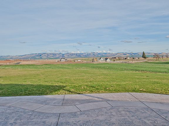 3rd image of 110 McCully Meadow Ln