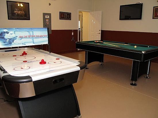 WH6P2539AB-games-room