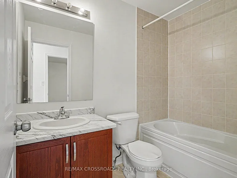 17 Eaton Park Ln #15 — Photo 14
