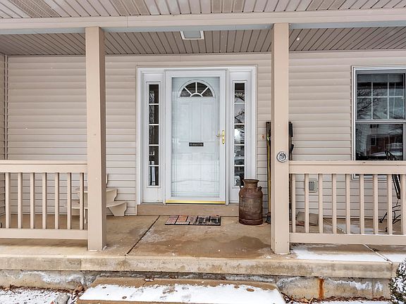 5th image of 11037 Lochgreen Dr