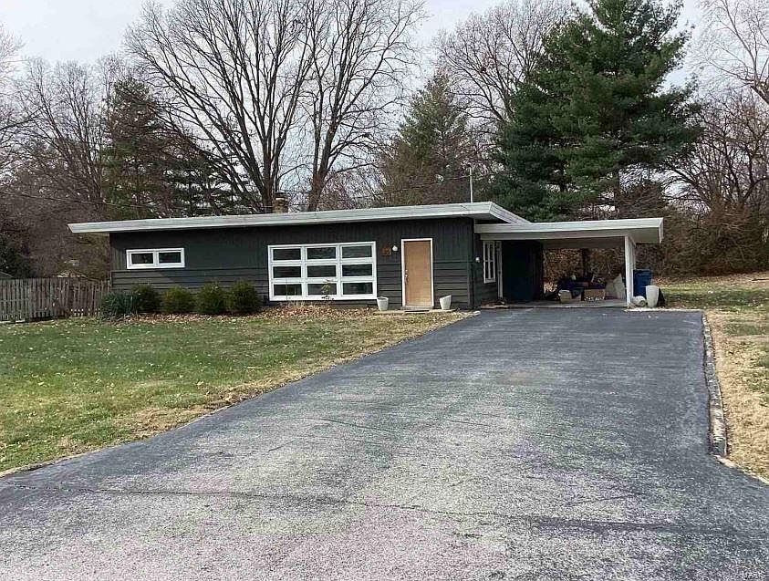 1st image of 40 Grainey Dr