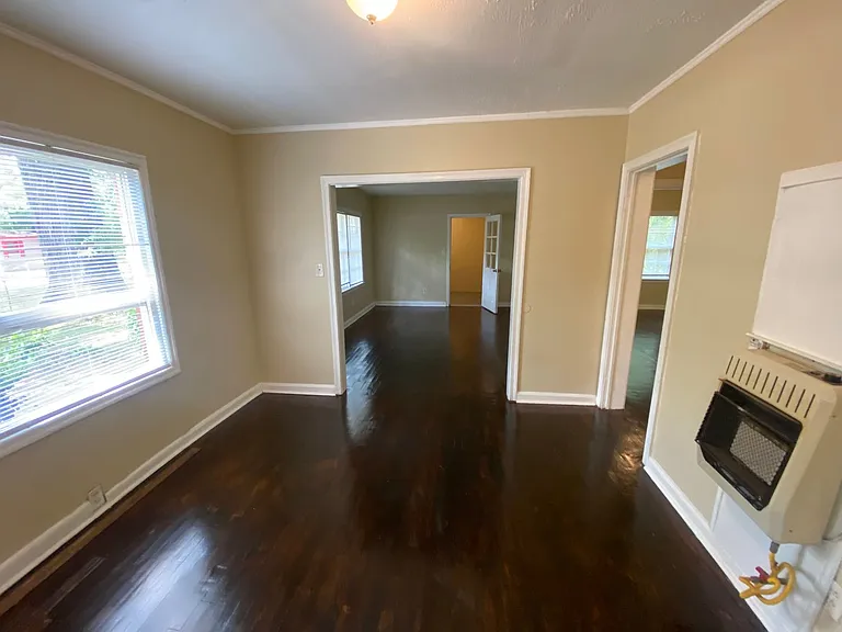 1414 Foye Ave — Photo 4