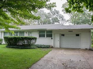 4400 Walker St NE, Cedar Rapids, IA 52402