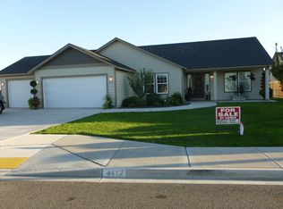 4412 Laredo Dr, Pasco, WA 99301