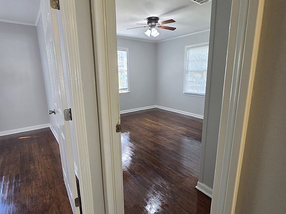 5th image of 3007 W Mallory St
