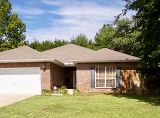 300 Evergreen Dr, Mary Esther, FL 32569