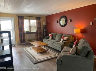 96 White St #B, Eatontown, NJ 07724