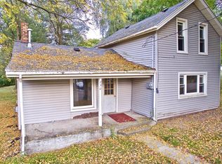 230 N McPherson St, Stanton, MI 48888