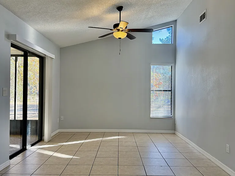 4398 Plumosa St — Photo 10