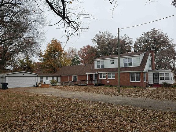 5th image of 681 S Garfield Ave
