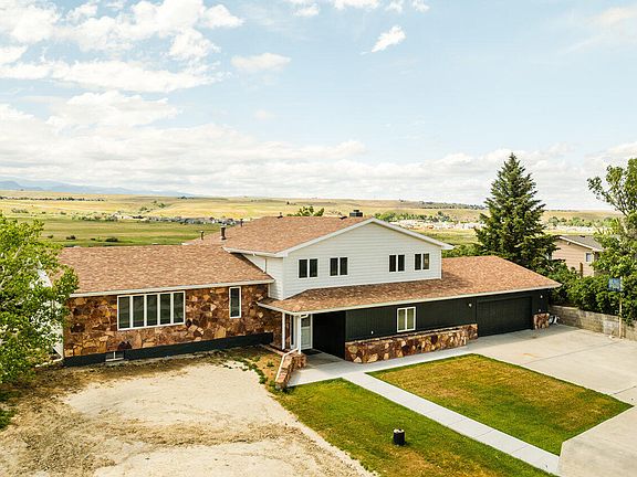 2nd image of 25 Hilltop Dr