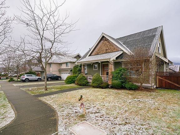 4th image of 591 Sarum Rise Way