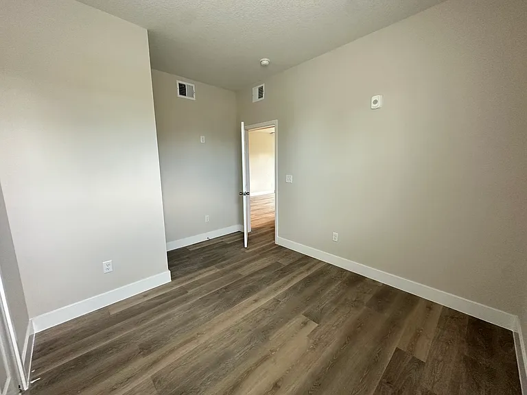 4424 S Texas Ave #1-102 — Photo 27