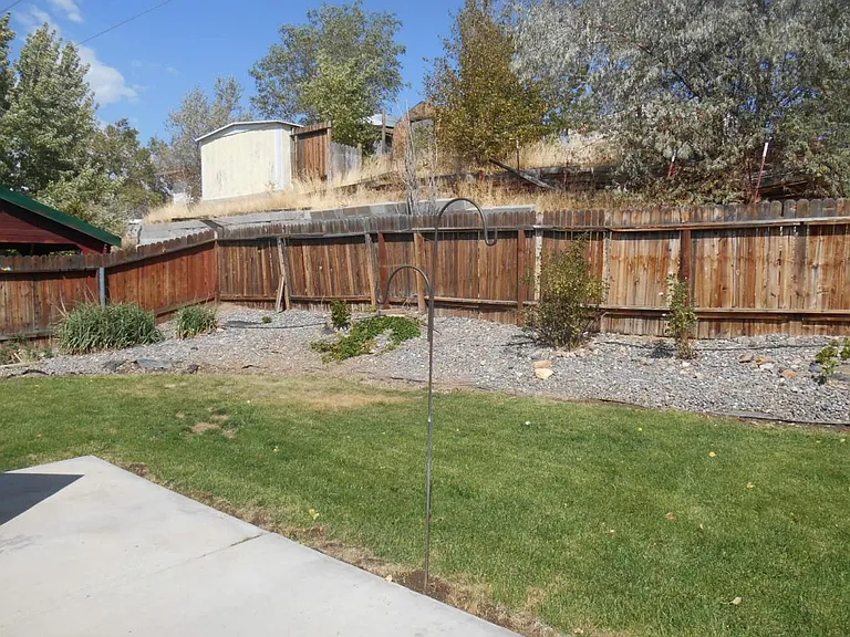 113 Zircon Dr — Photo 13