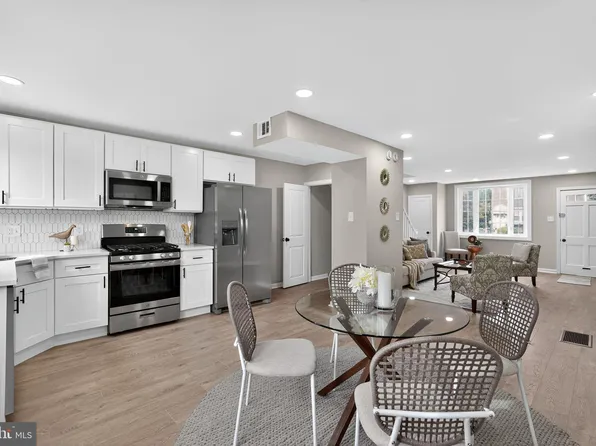 6143 Reach St, Philadelphia, PA 19111