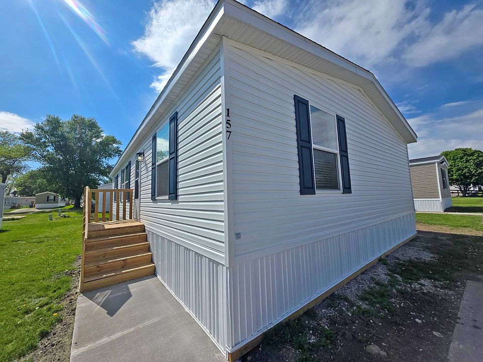 1st image of 781 W Walcott Rd #157