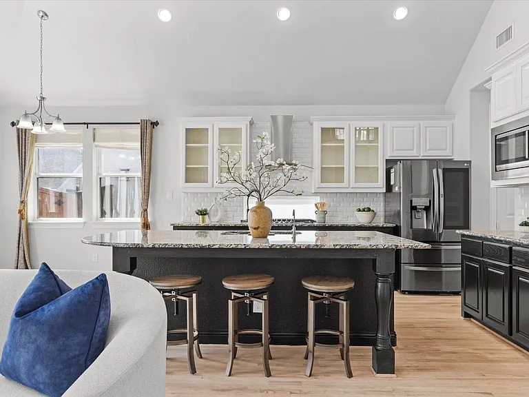 5600 Snowberry Dr — Photo 17