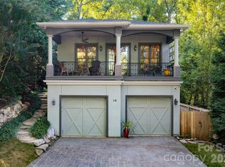 18 Woodlink Rd, Asheville, NC 28801