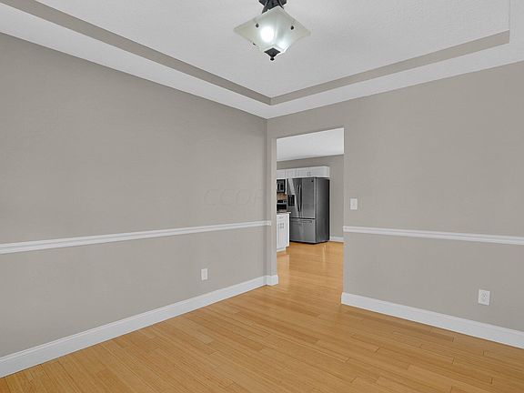 5th image of 12774 Saratoga Ln