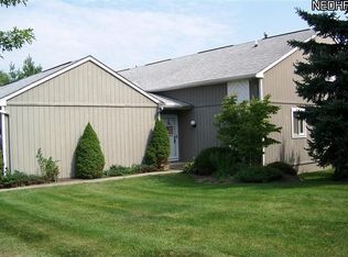 1567 Iris Glen Dr, Twinsburg, OH 44087