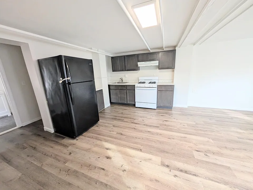 4801 Ventnor Ave #BASEMENT