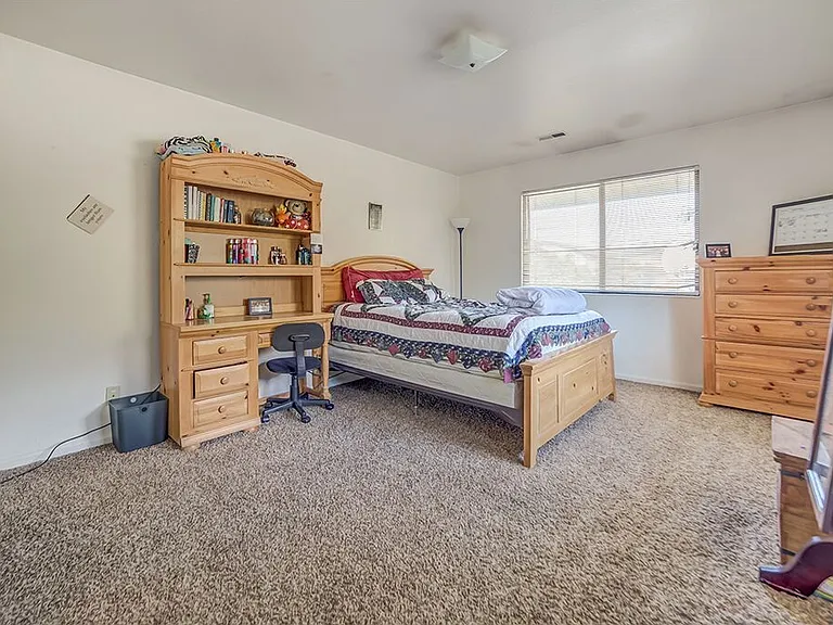 783 N 200 E #D — Photo 10