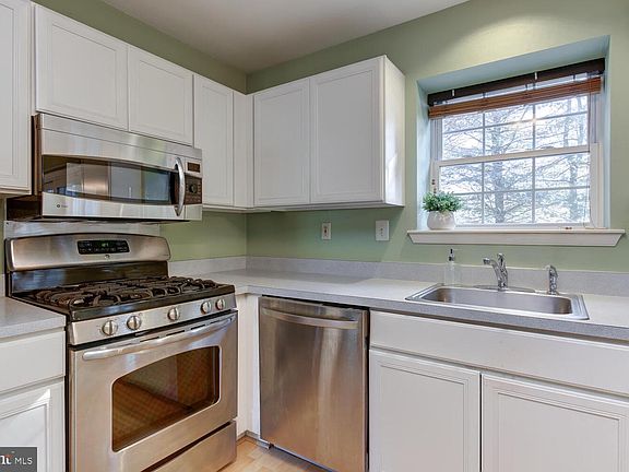 3rd image of 170 Brandywine Ct #125