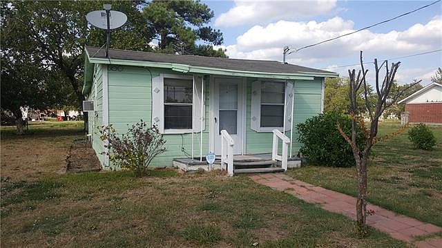 1st image of 812 Joe Bailey St
