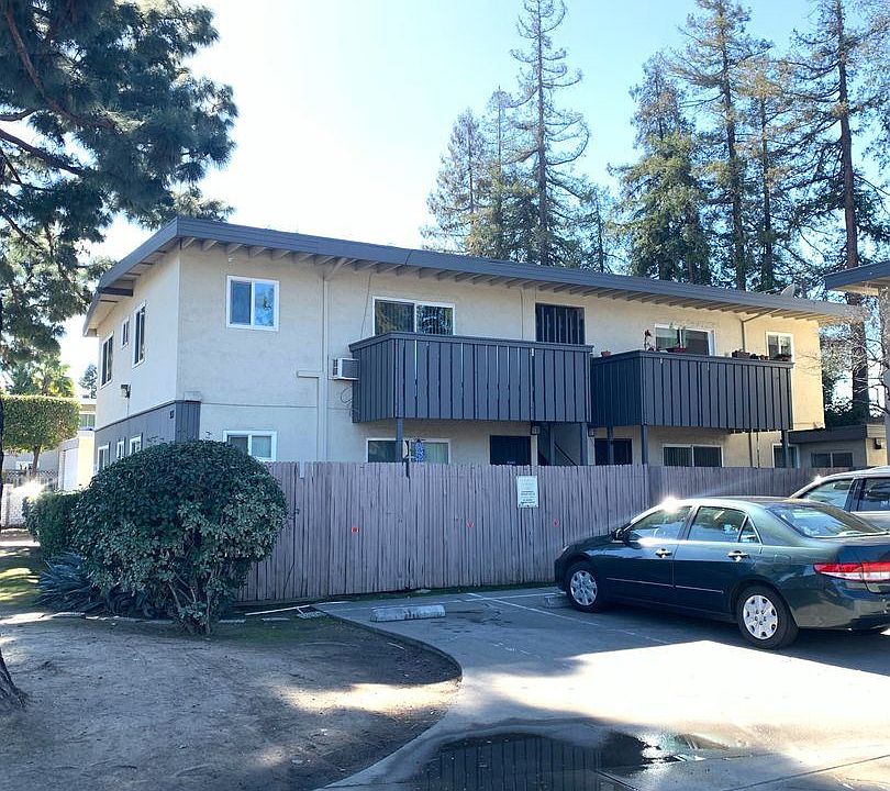 1st image of 931 Ravenscourt Ave #3