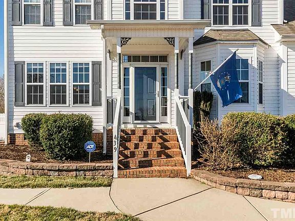 2nd image of 439 Windgate Dr