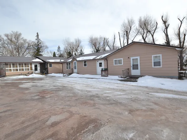 117 Carter Ave, Newcastle, WY 82701