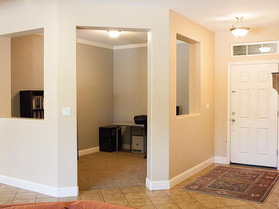 2nd image of 2711 W Tyler Ave