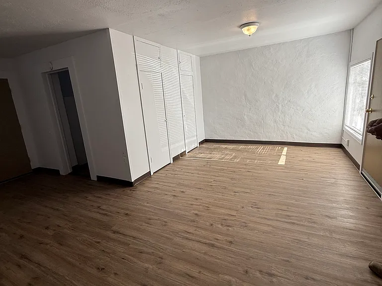 8 Orange Cir — Photo 4