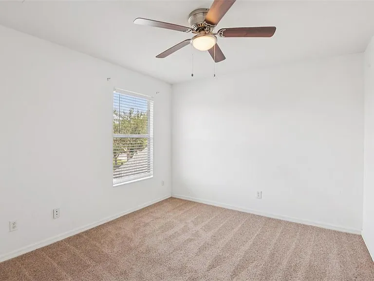20721 Whitewood Way — Photo 41
