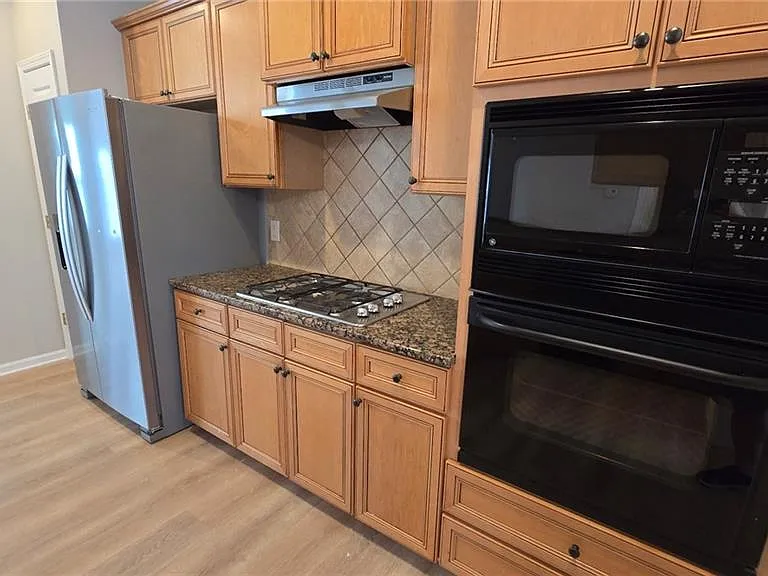 6099 Prestwood Dr — Photo 11