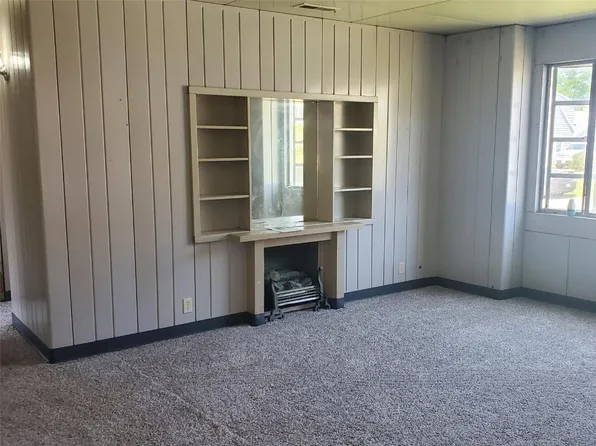 433 Dunreath Dr NE, Cedar Rapids, IA 52402