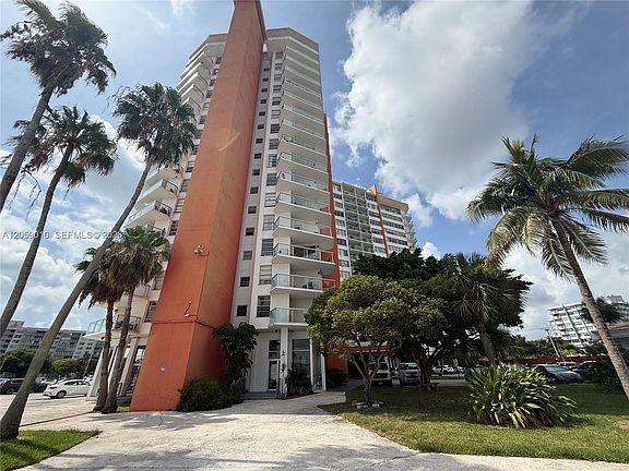 2nd image of 1351 NE Miami Gardens Dr APT 1215E