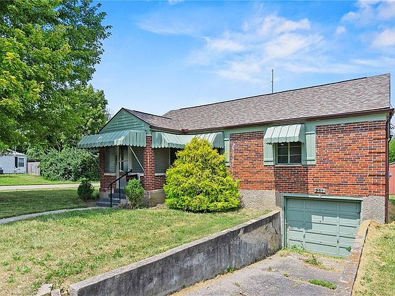 2nd image of 201 Castlewood Ave