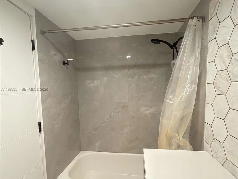 2851 NE 183rd St #212E — Photo 15