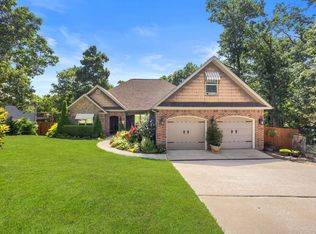 24 Granshire Dr, Bella Vista, AR 72714