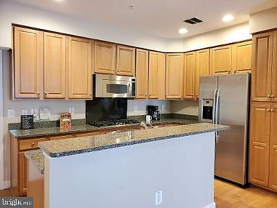 5th image of 14728 Potomac Branch Dr