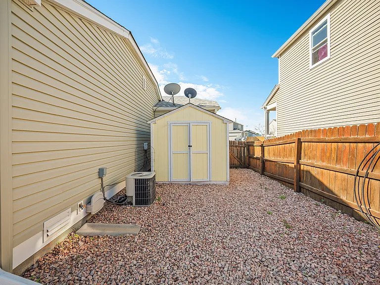 1355 Lords Hill Dr — Photo 30