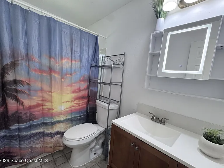 1812 Oakwood Dr — Photo 6