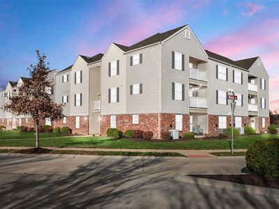8124 Welsh Dr, Lake Saint Louis, MO, 63367