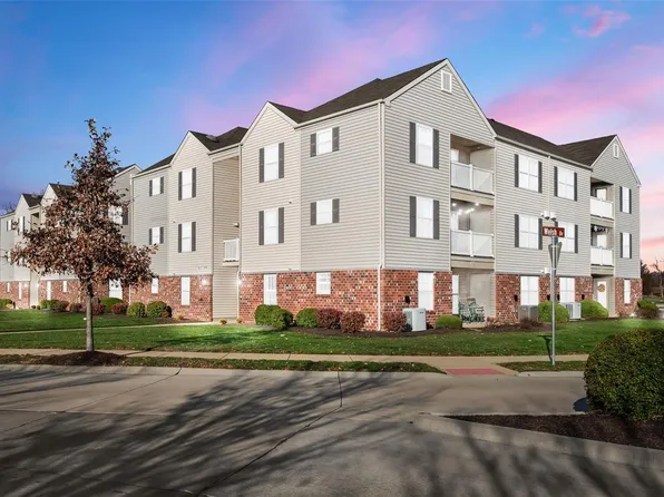8124 Welsh Dr, Lake Saint Louis, MO 63367