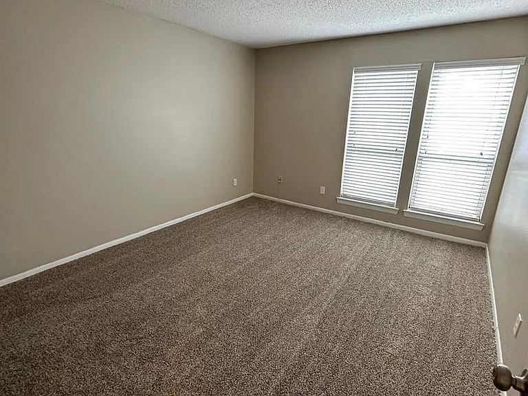 6680-3 Whispering Oak Pl — Photo 7