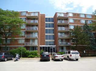 2201 S Highland Ave APT 1G, Lombard, IL