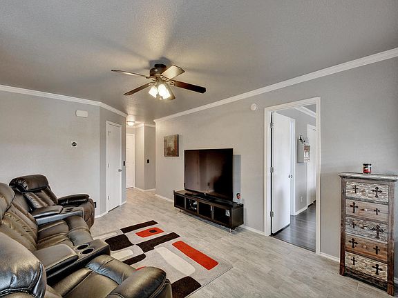 5th image of 216 Tolcarne Dr