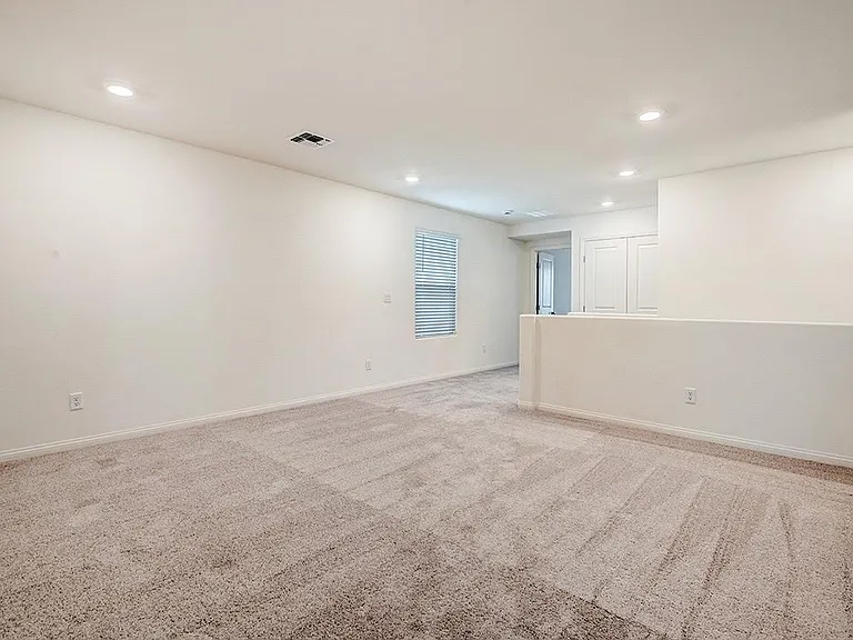 9866 Ravenswood Peak Ave — Photo 15