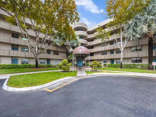 901 Colony Point Cir APT 509, Pembroke Pines, FL 33026